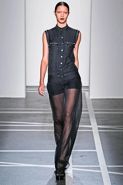 Look 28